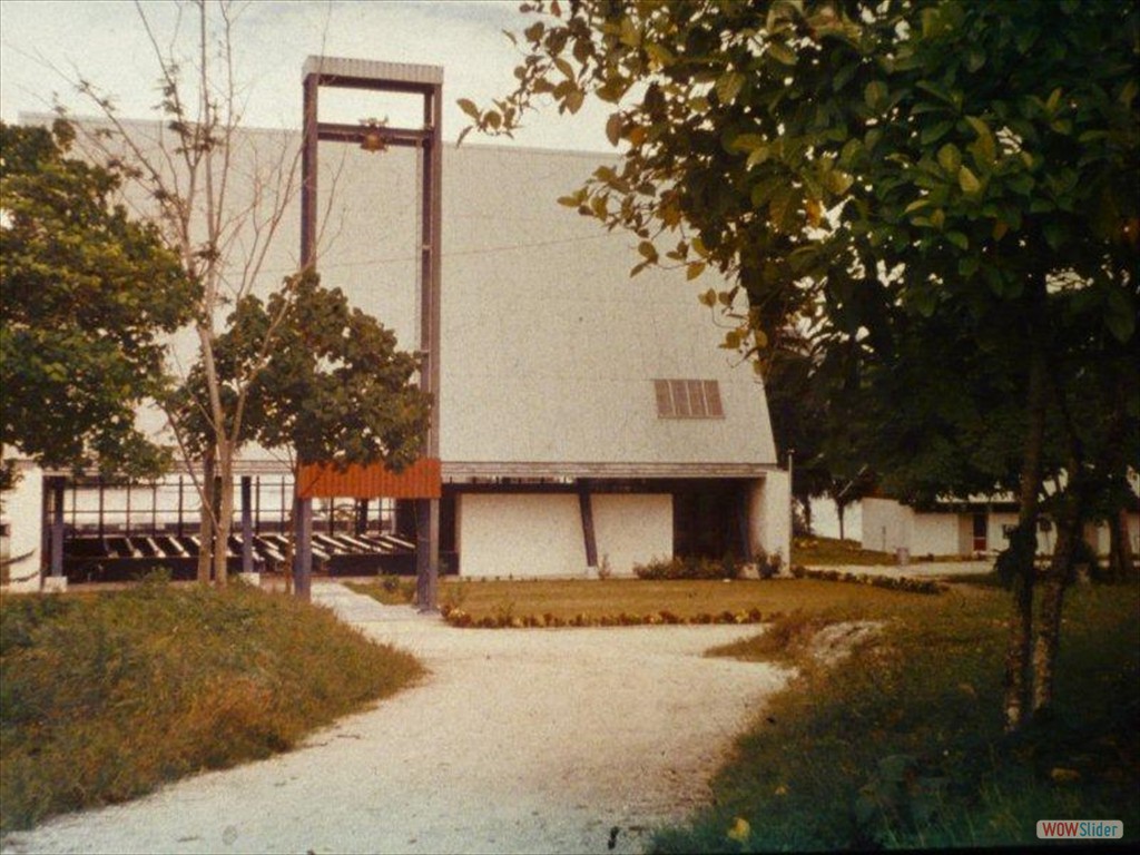 Kerk op M.kamp